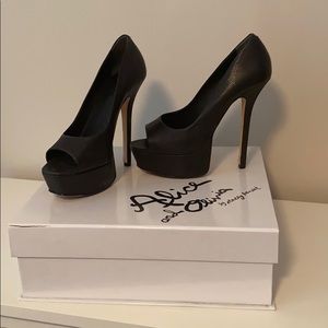 Alice + Olivia Laird Heel